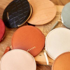 Sezane Nicolas purse , round leather coin purse, nude crocodile - NWT